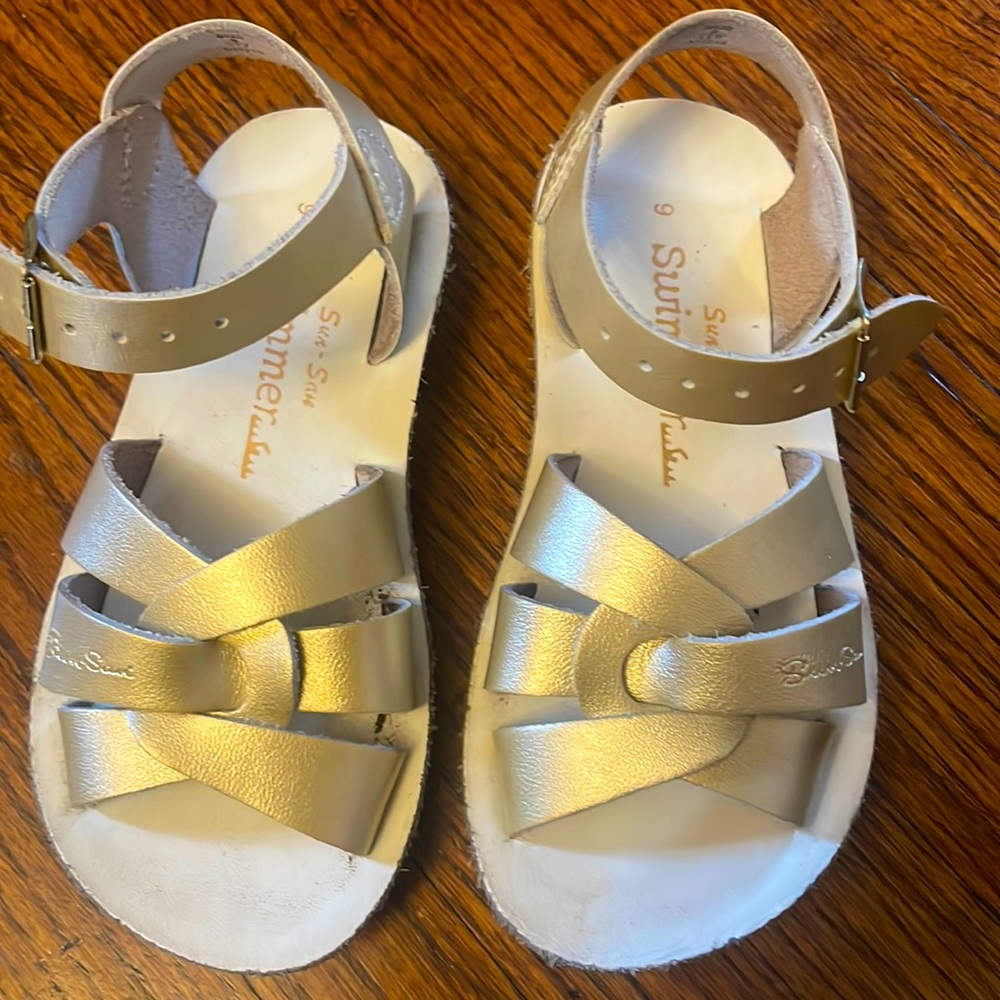 sun-san swimmer toddler sandals size9T